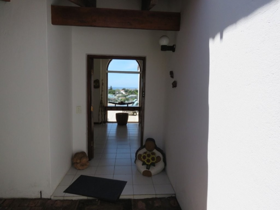 5 Bedroom Property for Sale in Robberg Ridge Western Cape